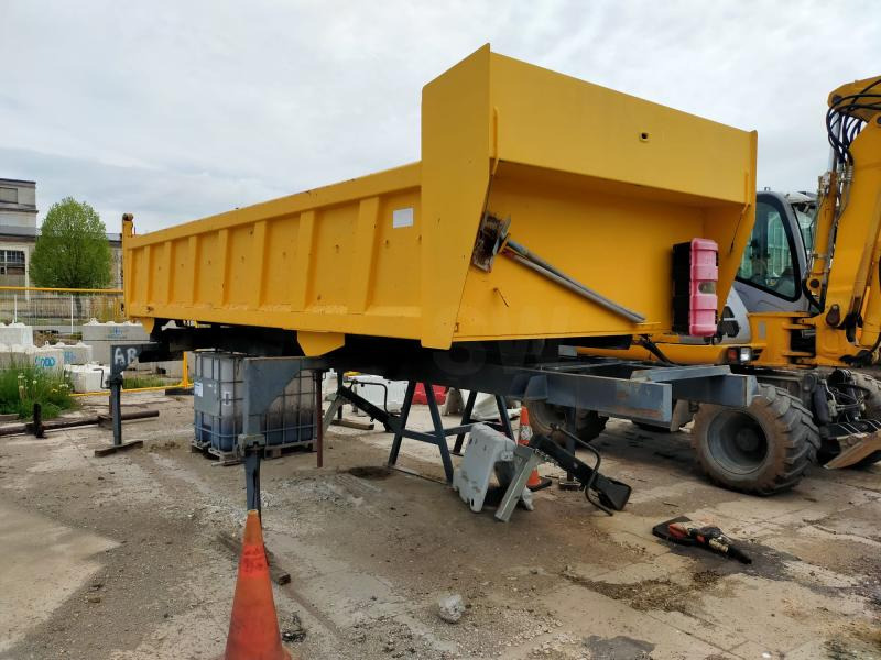 Benne Pour Camion 8x4 - Sklápěcí nástavba: obrázek 1 Benne Pour Camion 8x4 - Sklápěcí nástavba: obrázek 1