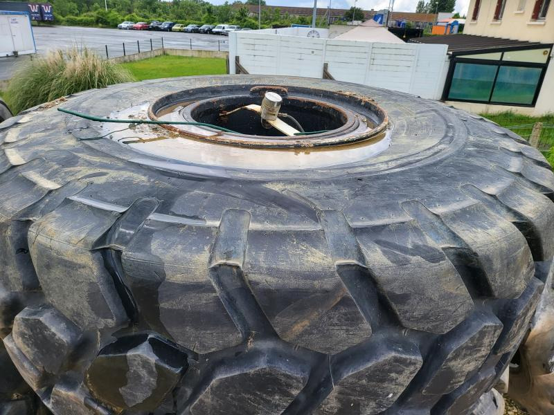 Bridgestone - Pneumatiky pro Stavební technika: obrázek 3 Bridgestone - Pneumatiky pro Stavební technika: obrázek 3