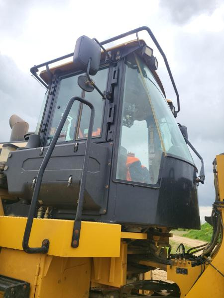 Kolový nakladač Caterpillar 972K: obrázek 15