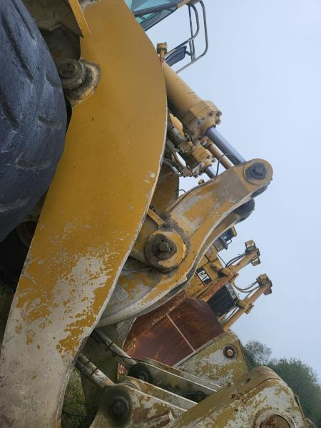 Kolový nakladač Caterpillar 988F: obrázek 15