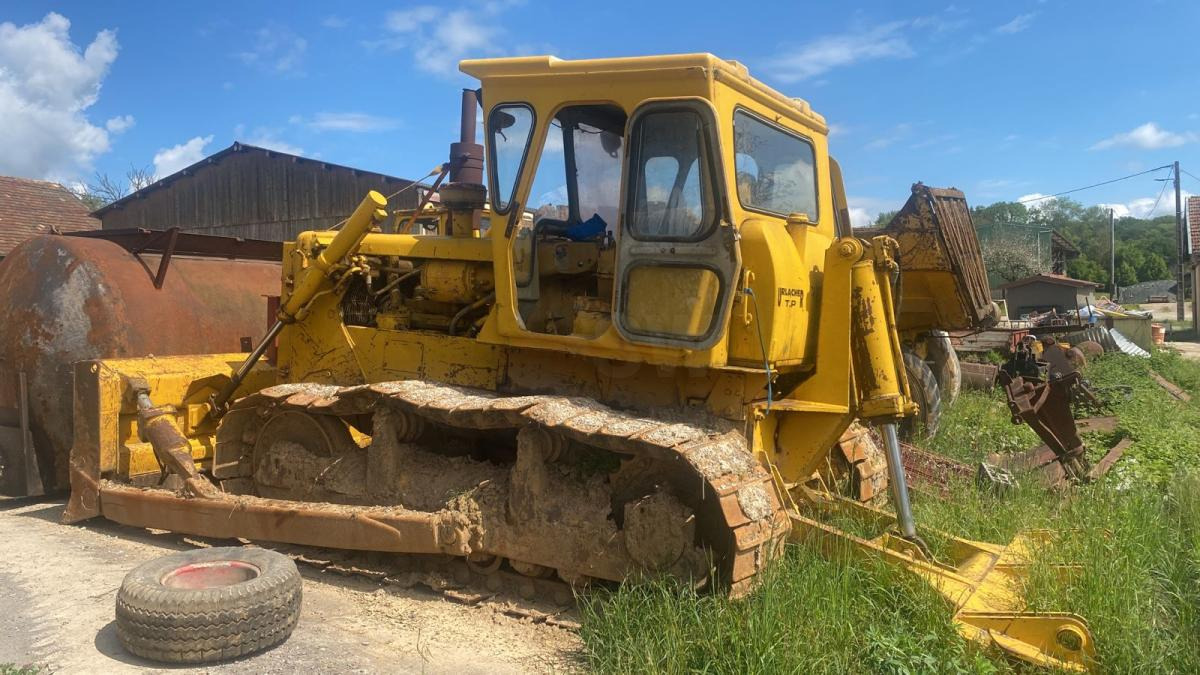 Caterpillar D6C - Buldozer: obrázek 5 Caterpillar D6C - Buldozer: obrázek 5