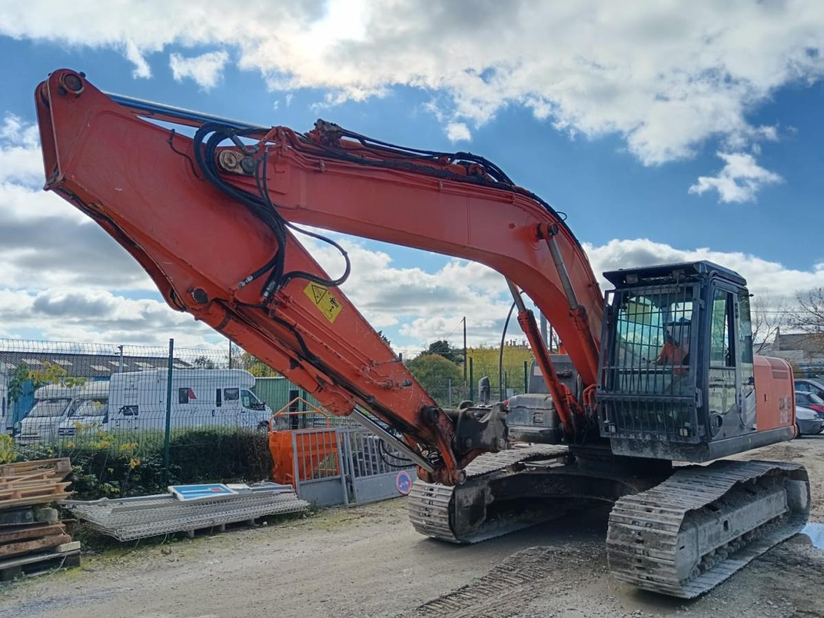 Hitachi ZX210LC-3 - Pásové rýpadlo: obrázek 1 Hitachi ZX210LC-3 - Pásové rýpadlo: obrázek 1