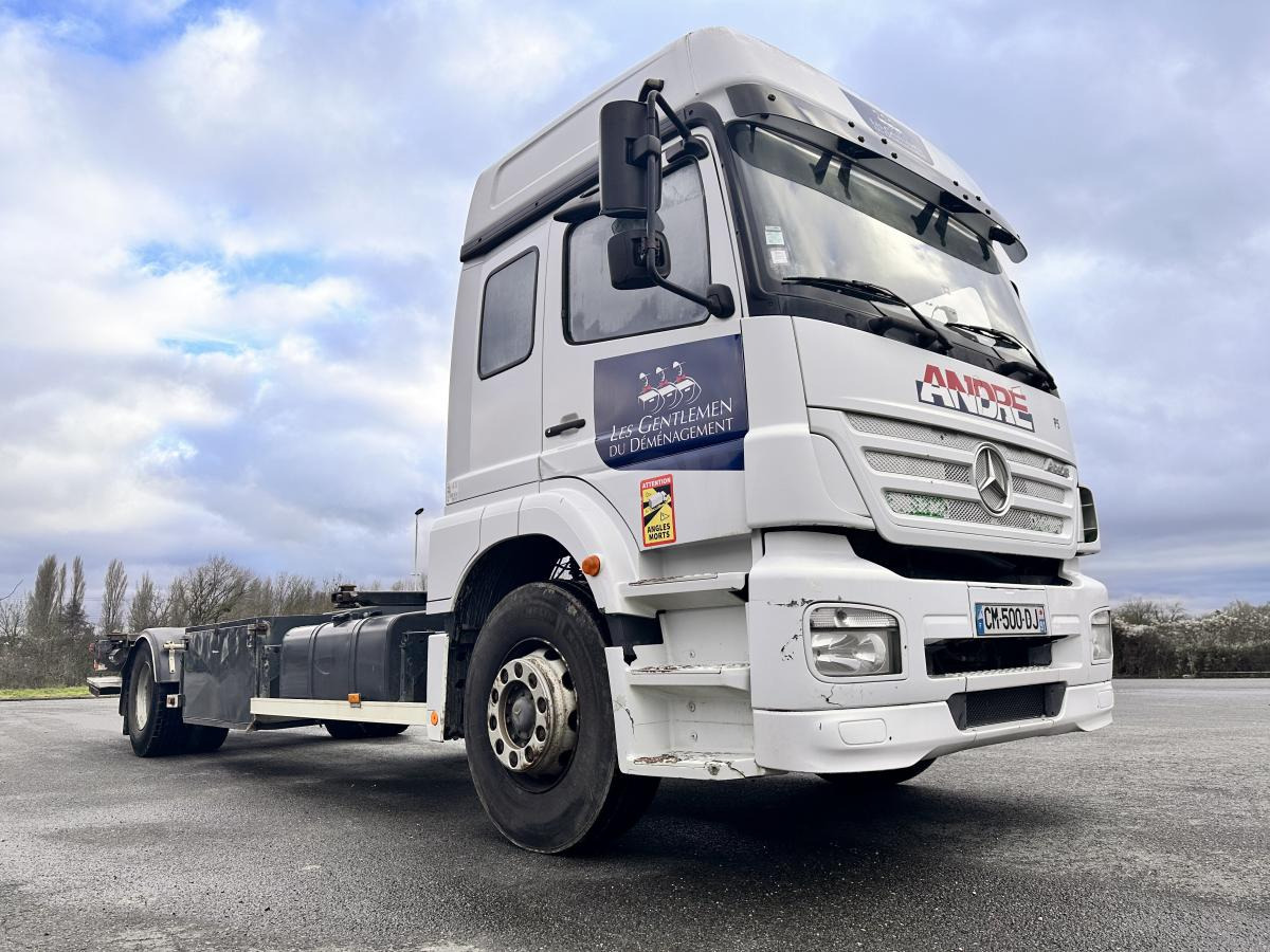 Mercedes Axor - Podvozek s kabinou: obrázek 2 Mercedes Axor - Podvozek s kabinou: obrázek 2