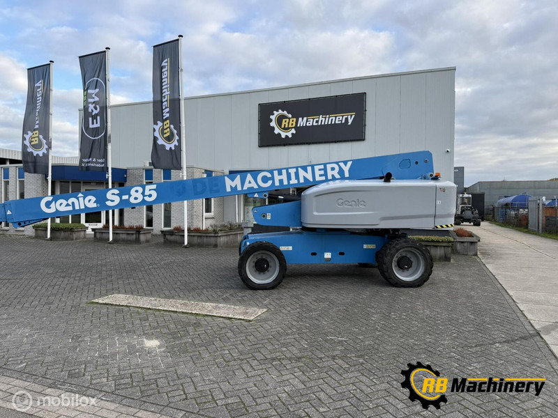 Genie S-85 - Teleskopická plošina: obrázek 2 Genie S-85 - Teleskopická plošina: obrázek 2