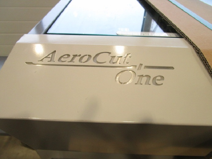AUTOMATISCHES SCHNEIDSYSTEM UCHIDA AEROCUT ONE - Stroj na řezání papíru: obrázek 3 AUTOMATISCHES SCHNEIDSYSTEM UCHIDA AEROCUT ONE - Stroj na řezání papíru: obrázek 3