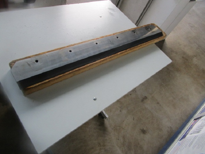 1X ERSATZMESSER FÜR IDEAL 7225-55 EC3 LT - Náhradní díly pro Tiskařský stroj: obrázek 1 1X ERSATZMESSER FÜR IDEAL 7225-55 EC3 LT - Náhradní díly pro Tiskařský stroj: obrázek 1