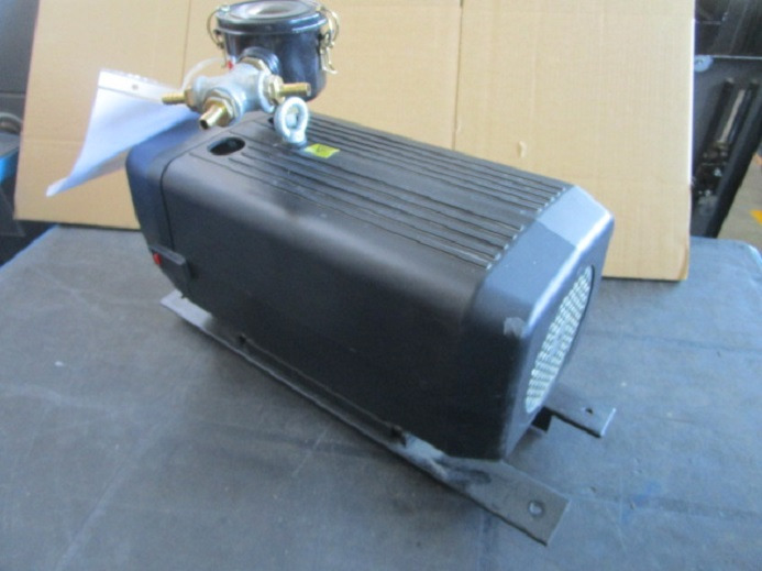 KOMPRESSOR BUSCH SV 1016 C 000 IHZZ - Náhradní díly pro Tiskařský stroj: obrázek 3 KOMPRESSOR BUSCH SV 1016 C 000 IHZZ - Náhradní díly pro Tiskařský stroj: obrázek 3