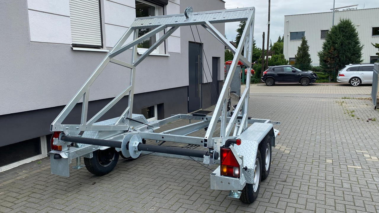 PRZYCZEPA WARK KABLOWA Z WCIĄGARKĄ RĘCZNĄ, DMC 3500 KG / WARK Cable Trailer with Manual Winch, DMC 3500 KG - Kabelový přívěs: obrázek 4 PRZYCZEPA WARK KABLOWA Z WCIĄGARKĄ RĘCZNĄ, DMC 3500 KG / WARK Cable Trailer with Manual Winch, DMC 3500 KG - Kabelový přívěs: obrázek 4