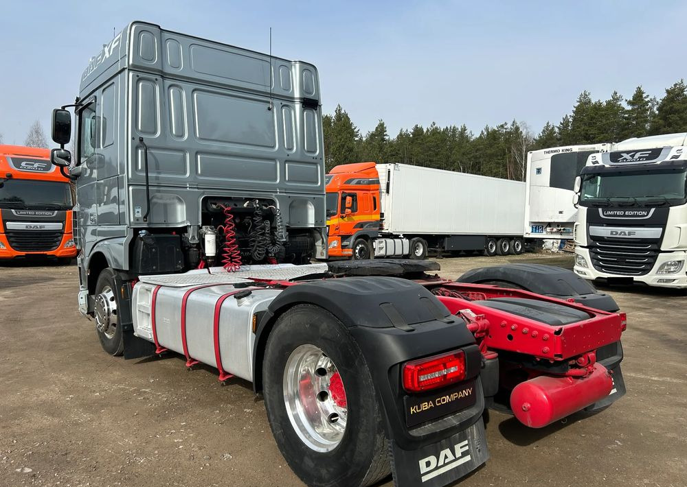 DAF XF 106 440 KM / AUTOMAT / RETARDER / HYDRAULIKA HYVA / ALUFELGI ALCOA / 2017 ROK !! - Tahač: obrázek 5 DAF XF 106 440 KM / AUTOMAT / RETARDER / HYDRAULIKA HYVA / ALUFELGI ALCOA / 2017 ROK !! - Tahač: obrázek 5