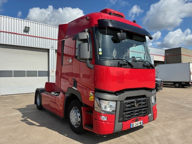 Renault Trucks T - Tahač: obrázek 2 Renault Trucks T - Tahač: obrázek 2