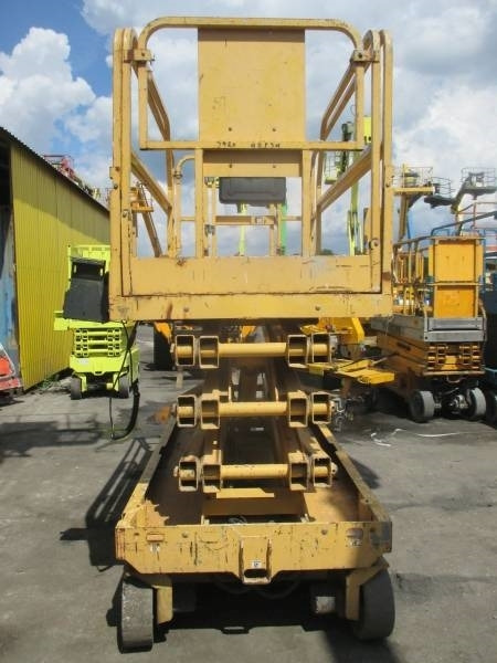 Genie GS 2646 - Nůžková plošina: obrázek 3 Genie GS 2646 - Nůžková plošina: obrázek 3