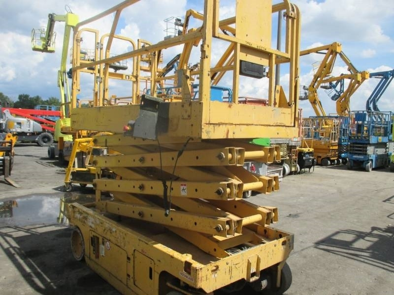 Genie GS 2646 - Nůžková plošina: obrázek 4 Genie GS 2646 - Nůžková plošina: obrázek 4