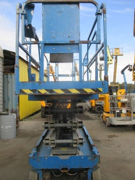 Genie GS 2646 - Nůžková plošina: obrázek 3 Genie GS 2646 - Nůžková plošina: obrázek 3