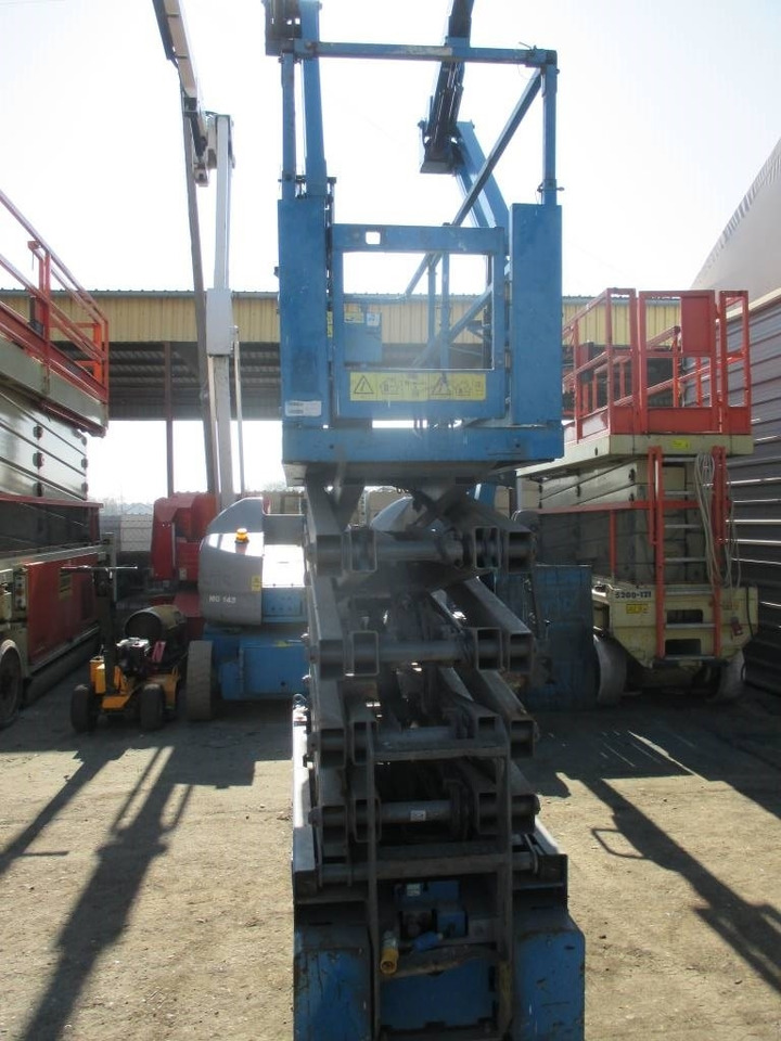 Genie GS 3232 - Nůžková plošina: obrázek 5 Genie GS 3232 - Nůžková plošina: obrázek 5