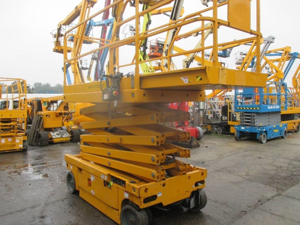 Haulotte Compact 12 - Nůžková plošina: obrázek 4 Haulotte Compact 12 - Nůžková plošina: obrázek 4