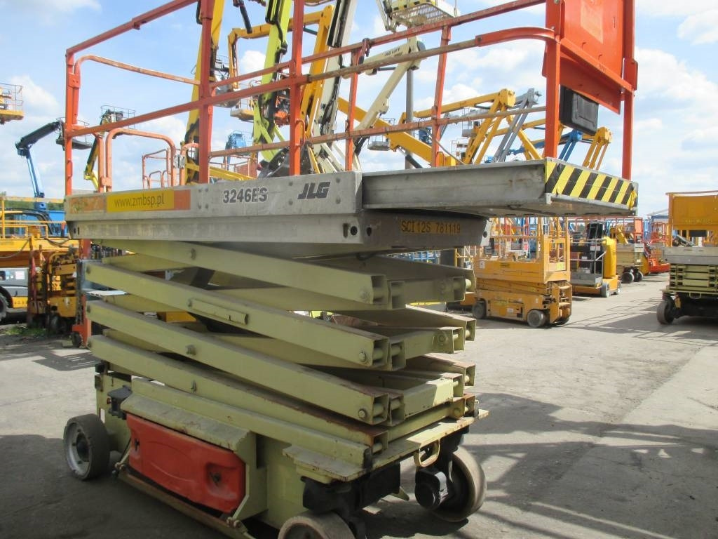JLG 3246 ES - Nůžková plošina: obrázek 4 JLG 3246 ES - Nůžková plošina: obrázek 4