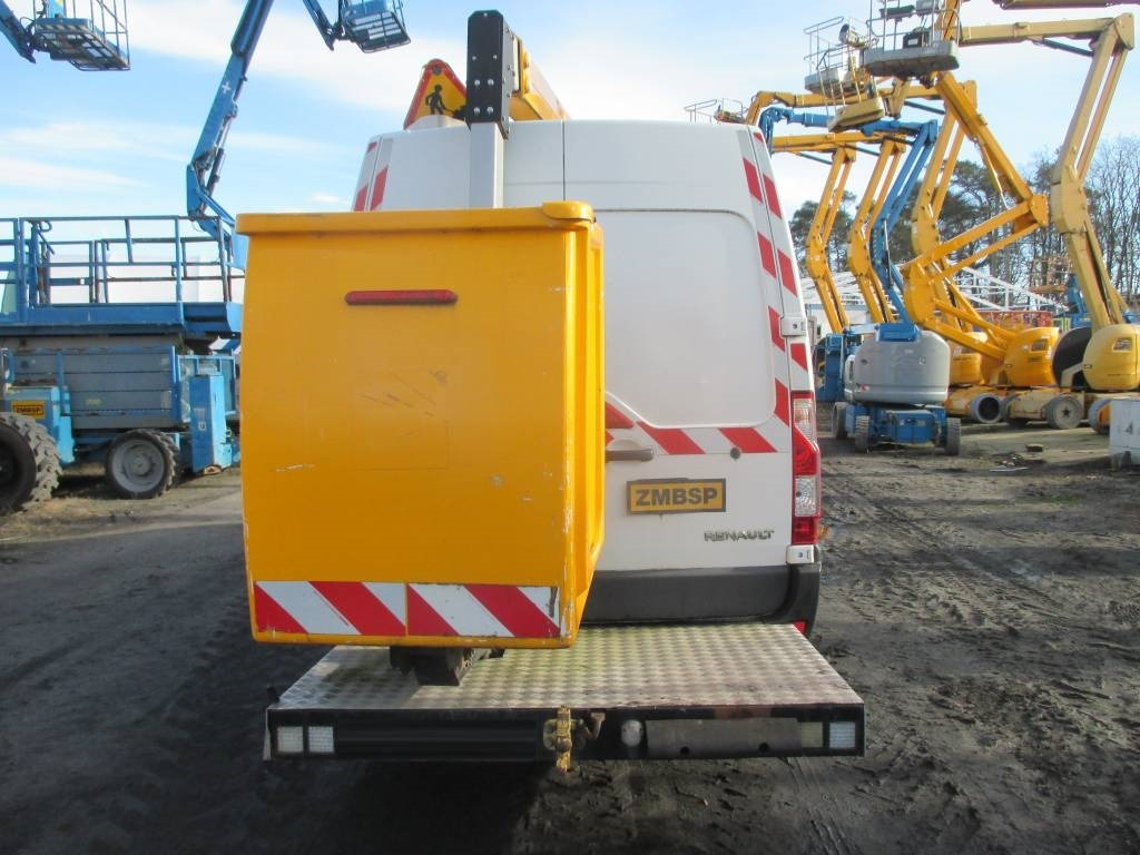 Klubb K32 - Autoplošina: obrázek 4 Klubb K32 - Autoplošina: obrázek 4