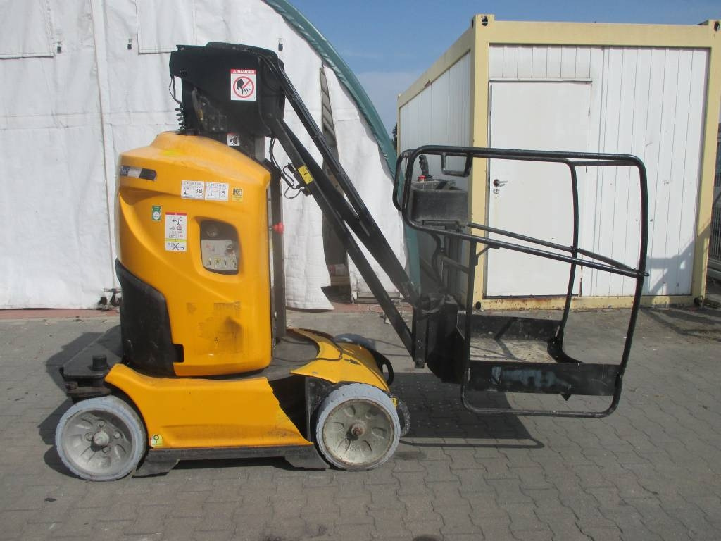 Manitou 100 VJR - Vertikální sloupový výtah: obrázek 1 Manitou 100 VJR - Vertikální sloupový výtah: obrázek 1