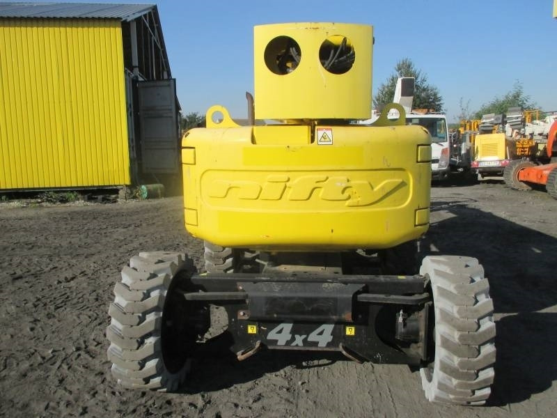 Kloubová plošina Niftylift HR 17 D 4x4: obrázek 10