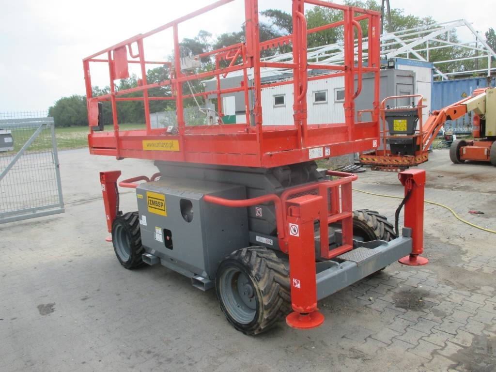 SkyJack SJ 6832 RT - Nůžková plošina: obrázek 4 SkyJack SJ 6832 RT - Nůžková plošina: obrázek 4