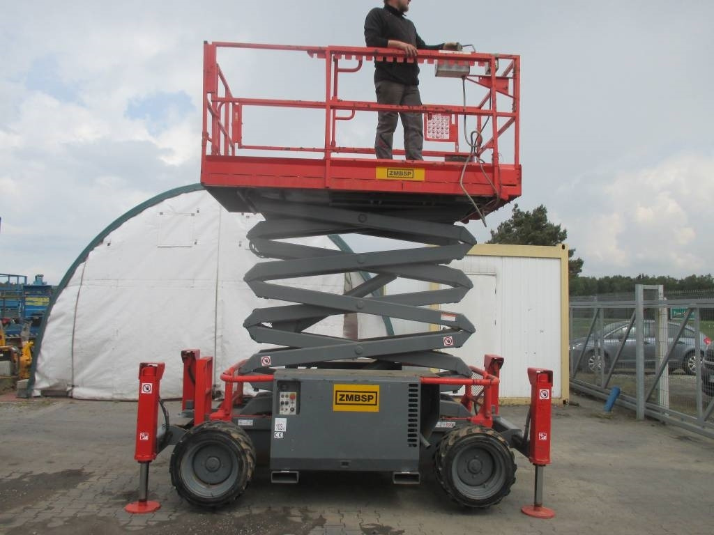 SkyJack SJ 6832 RT - Nůžková plošina: obrázek 1 SkyJack SJ 6832 RT - Nůžková plošina: obrázek 1