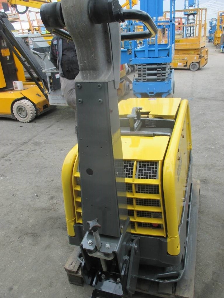 Kompaktor Wacker Neuson DPU80 LEM670: obrázek 7