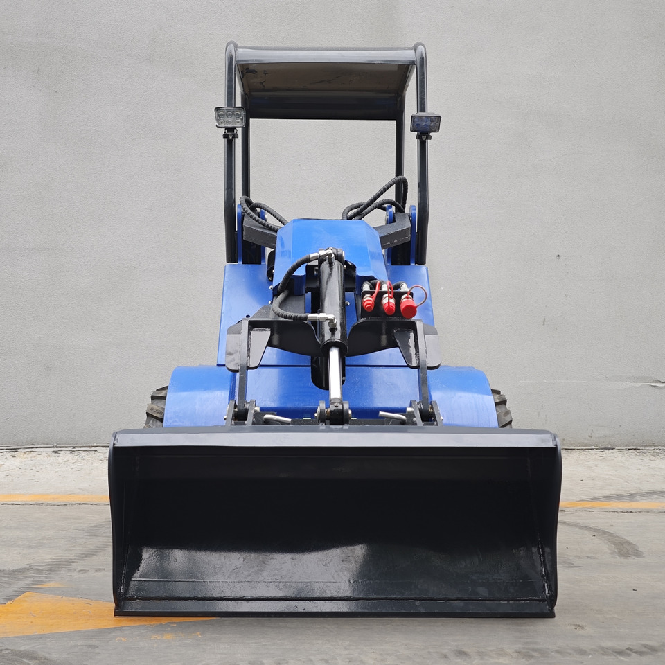 LEZUM Free Shipping Mini Skid Steer Loader Compact Track Electric/Diesel Chinese Mini Skid Steer Loader For Sale With Mini Skid Steer Attachments 4 In 1 Bucket - Smykový nakladač: obrázek 4 LEZUM Free Shipping Mini Skid Steer Loader Compact Track Electric/Diesel Chinese Mini Skid Steer Loader For Sale With Mini Skid Steer Attachments 4 In 1 Bucket - Smykový nakladač: obrázek 4