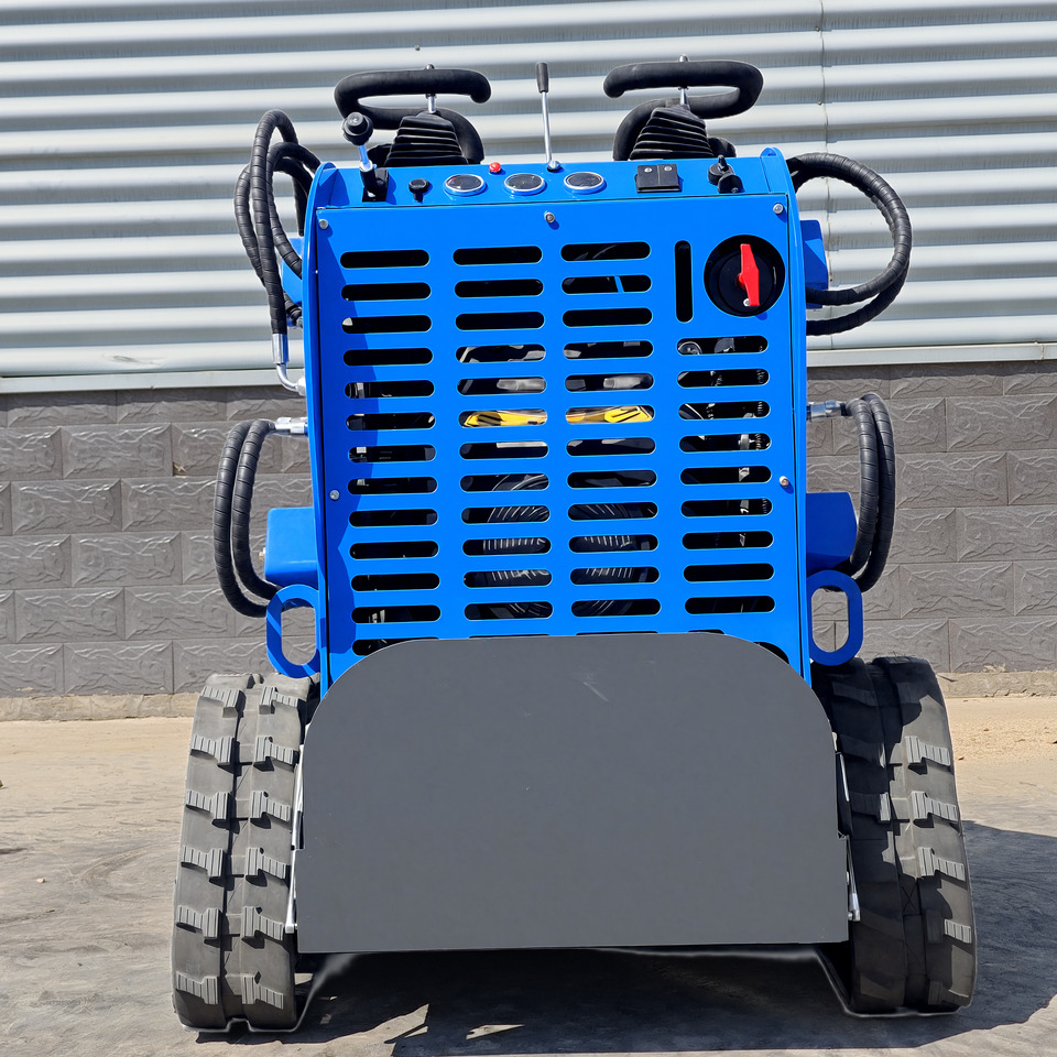 LEZUM LA380 Mini Skid Steer Loader Compact Track Diesel Cheap Mini Skid Steer Loader For Sale With Mini Skid Steer Attachments 4 In 1 Bucket - Smykový nakladač: obrázek 4 LEZUM LA380 Mini Skid Steer Loader Compact Track Diesel Cheap Mini Skid Steer Loader For Sale With Mini Skid Steer Attachments 4 In 1 Bucket - Smykový nakladač: obrázek 4