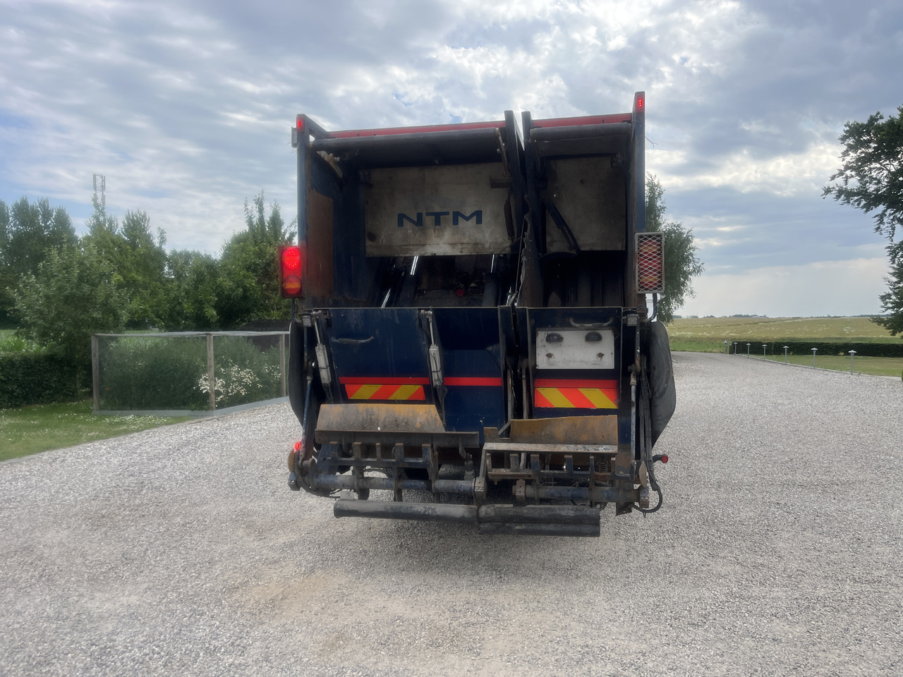 MERCEDES-BENZ Econic 2630  2 camper NTM - Vůz na odvoz odpadků: obrázek 5 MERCEDES-BENZ Econic 2630  2 camper NTM - Vůz na odvoz odpadků: obrázek 5