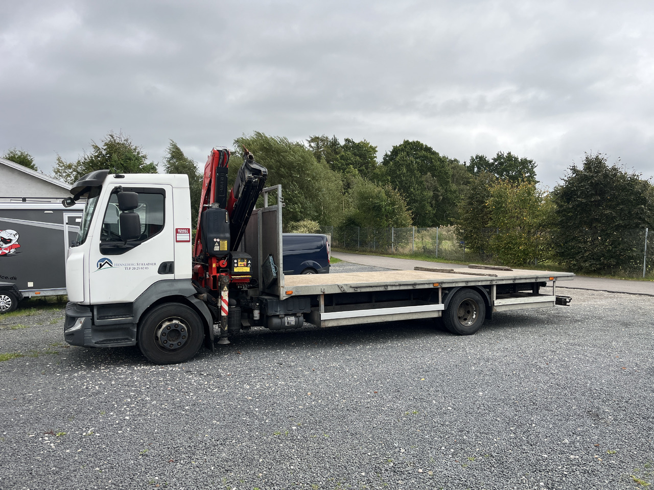RENAULT D 16 - Auto s hydraulickou rukou: obrázek 4 RENAULT D 16 - Auto s hydraulickou rukou: obrázek 4