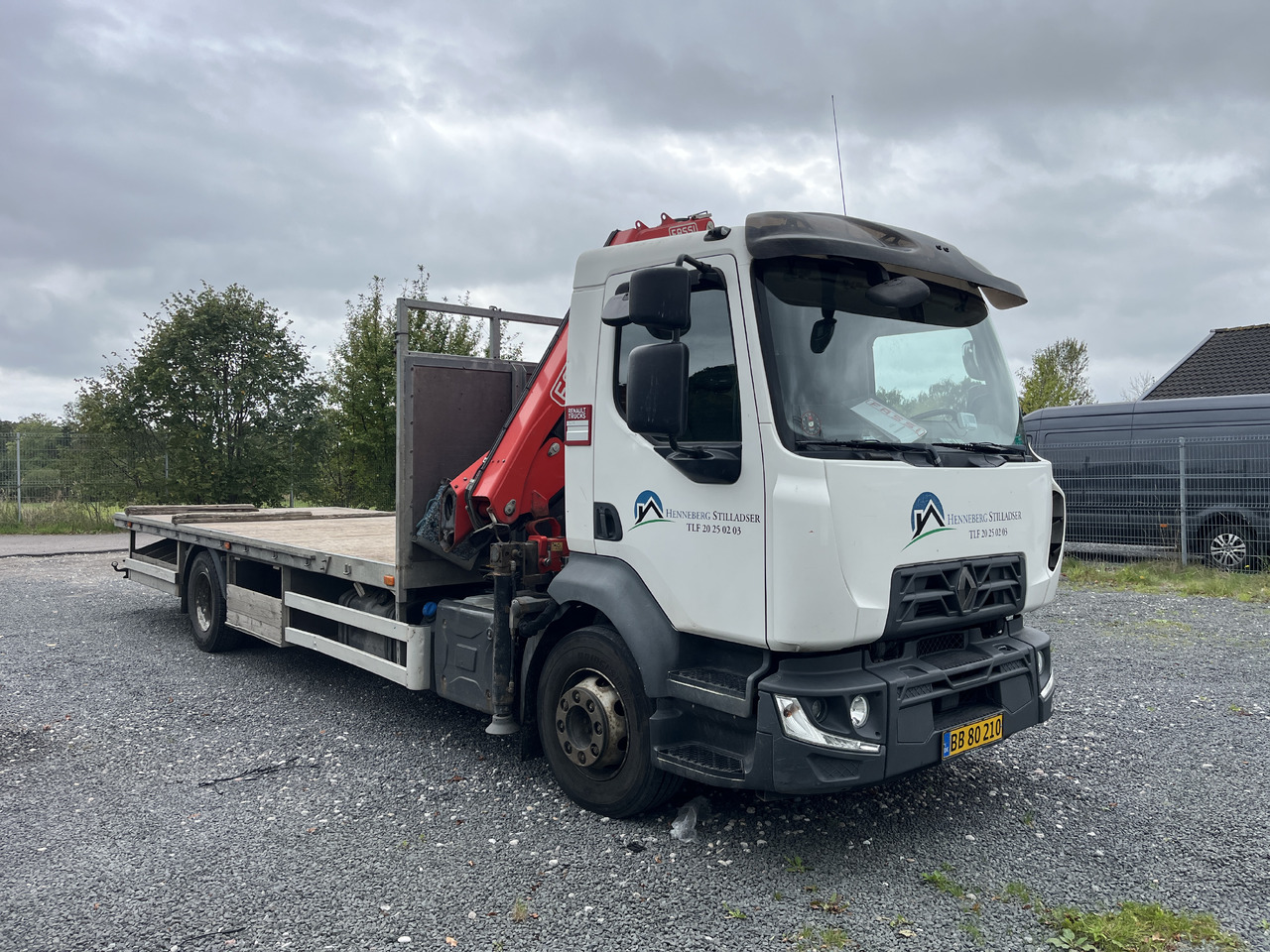 RENAULT D 16 - Auto s hydraulickou rukou: obrázek 2 RENAULT D 16 - Auto s hydraulickou rukou: obrázek 2