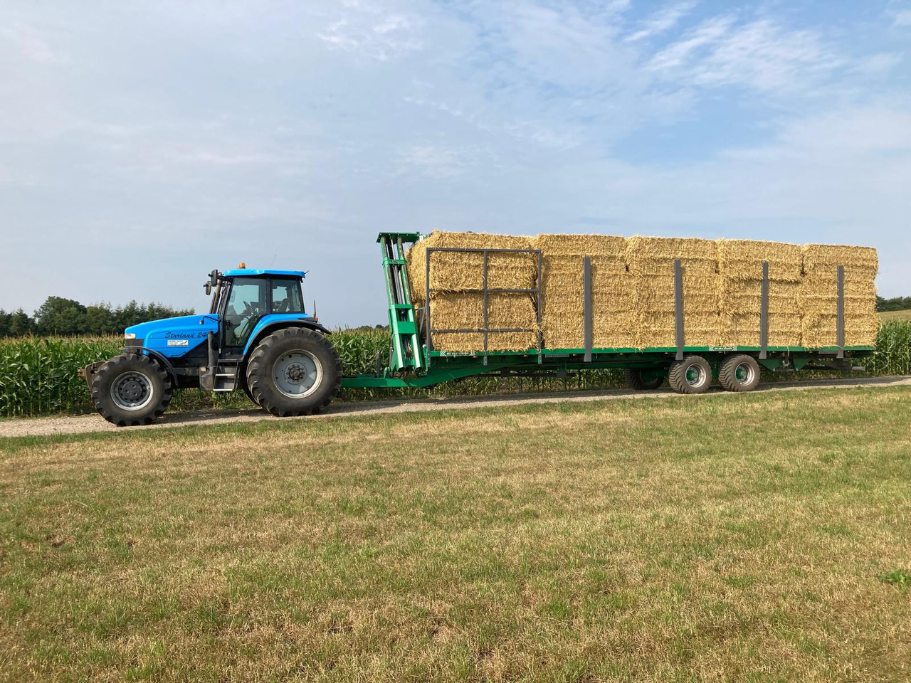 GST BALE STACKER - Samonakládací vůz: obrázek 4 GST BALE STACKER - Samonakládací vůz: obrázek 4