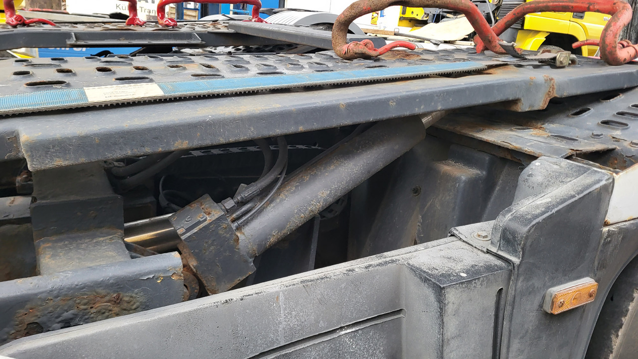 Přepravník automobilů ACTROS 1841 6X2 KASSBOHRER SUPERTRANS ACTROS 1841: obrázek 12 Přepravník automobilů ACTROS 1841 6X2 KASSBOHRER SUPERTRANS ACTROS 1841: obrázek 12