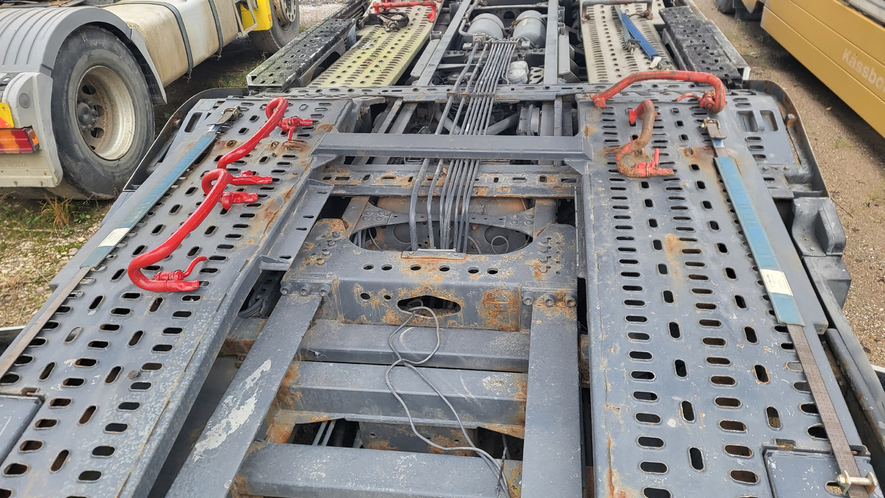 Přepravník automobilů ACTROS 1841 6X2 KASSBOHRER SUPERTRANS ACTROS 1841: obrázek 10 Přepravník automobilů ACTROS 1841 6X2 KASSBOHRER SUPERTRANS ACTROS 1841: obrázek 10