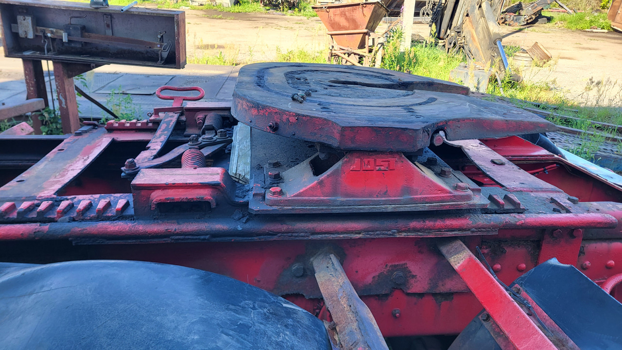 SCANIA R 142 H 6X2 SU KRANU - Tahač: obrázek 4 SCANIA R 142 H 6X2 SU KRANU - Tahač: obrázek 4