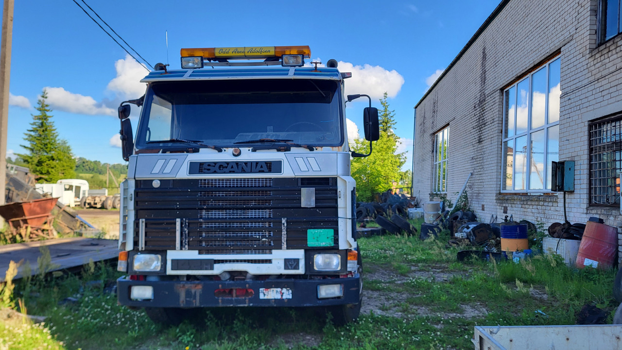 SCANIA R 142 H 6X2 SU KRANU - Tahač: obrázek 3 SCANIA R 142 H 6X2 SU KRANU - Tahač: obrázek 3
