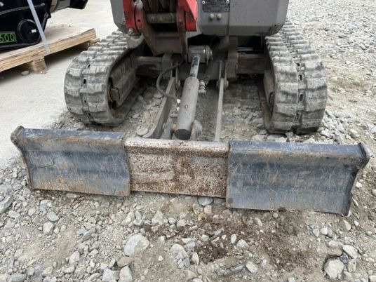Bobcat E08 à 9900€ HT - Mini rýpadlo: obrázek 3 Bobcat E08 à 9900€ HT - Mini rýpadlo: obrázek 3