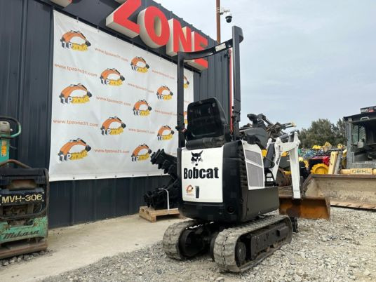 Bobcat E10 Joystick à 12500€ HT - Mini rýpadlo: obrázek 4 Bobcat E10 Joystick à 12500€ HT - Mini rýpadlo: obrázek 4