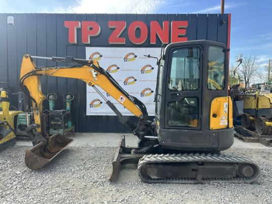 Bobcat E35 Cabine à 20500 € HT - Mini rýpadlo: obrázek 2 Bobcat E35 Cabine à 20500 € HT - Mini rýpadlo: obrázek 2