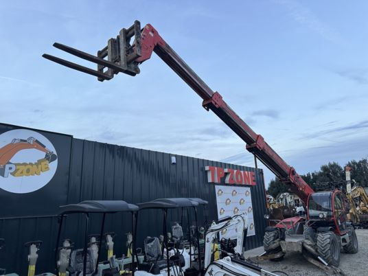 Dieci 4017 à 34900 Euros HT - Teleskopický manipulátor: obrázek 4 Dieci 4017 à 34900 Euros HT - Teleskopický manipulátor: obrázek 4