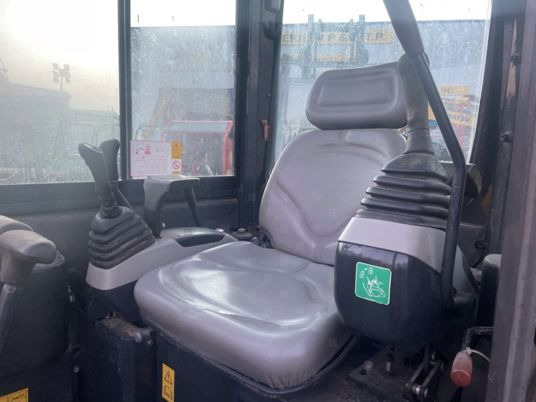 Mini rýpadlo Komatsu PC26MR-3: obrázek 8 Mini rýpadlo Komatsu PC26MR-3: obrázek 8