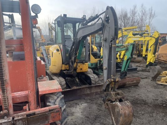 Komatsu PC26MR-3 - Mini rýpadlo: obrázek 4 Komatsu PC26MR-3 - Mini rýpadlo: obrázek 4
