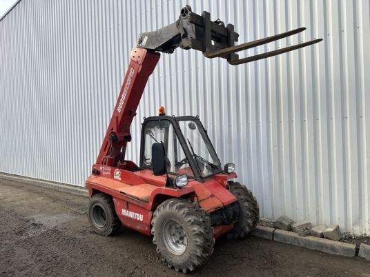 Teleskopický manipulátor Manitou BT420 Evo - 4x4: obrázek 7 Teleskopický manipulátor Manitou BT420 Evo - 4x4: obrázek 7