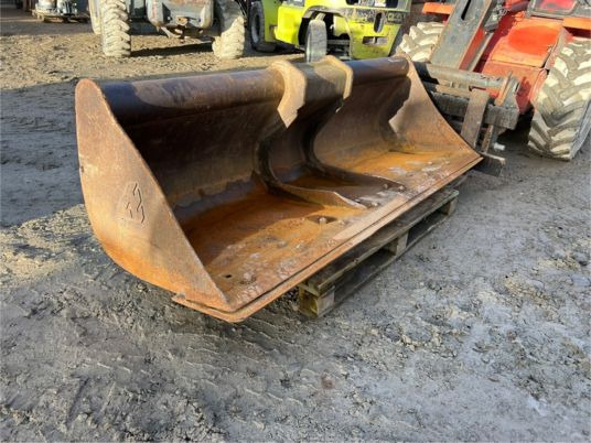 Godet de curage Arden pour pelle de 12T à 16T QA30 QA31 - Lžíce na bagr: obrázek 4 Godet de curage Arden pour pelle de 12T à 16T QA30 QA31 - Lžíce na bagr: obrázek 4