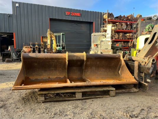Godet de curage Arden pour pelle de 12T à 16T QA30 QA31 - Lžíce na bagr: obrázek 2 Godet de curage Arden pour pelle de 12T à 16T QA30 QA31 - Lžíce na bagr: obrázek 2