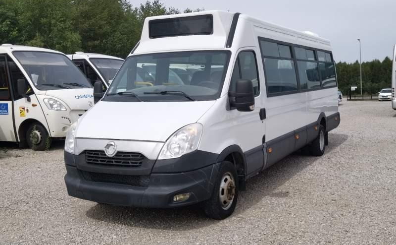 Iveco Daily 23 *NOWY SILNIK* 2 SZTUKI*, klima, winda - Autobus příměstský: obrázek 2 Iveco Daily 23 *NOWY SILNIK* 2 SZTUKI*, klima, winda - Autobus příměstský: obrázek 2