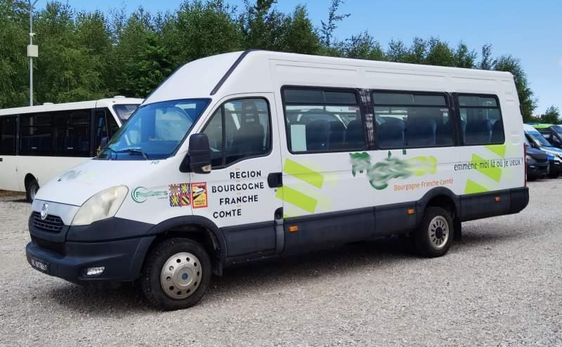Iveco Daily 23 miejsca, KLIMA, WEBASTO - Autobus příměstský: obrázek 3 Iveco Daily 23 miejsca, KLIMA, WEBASTO - Autobus příměstský: obrázek 3