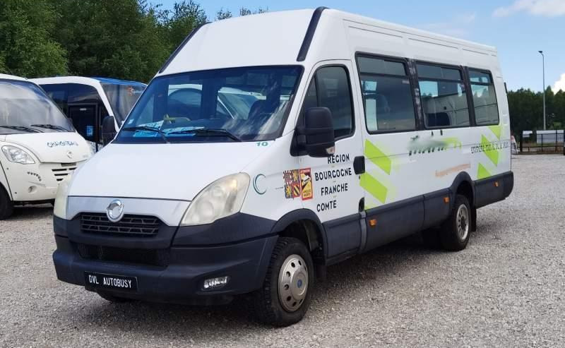 Iveco Daily 23 miejsca, KLIMA, WEBASTO - Autobus příměstský: obrázek 2 Iveco Daily 23 miejsca, KLIMA, WEBASTO - Autobus příměstský: obrázek 2