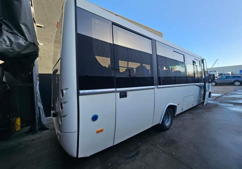 Iveco Kapena Thesi - Autobus příměstský: obrázek 4 Iveco Kapena Thesi - Autobus příměstský: obrázek 4