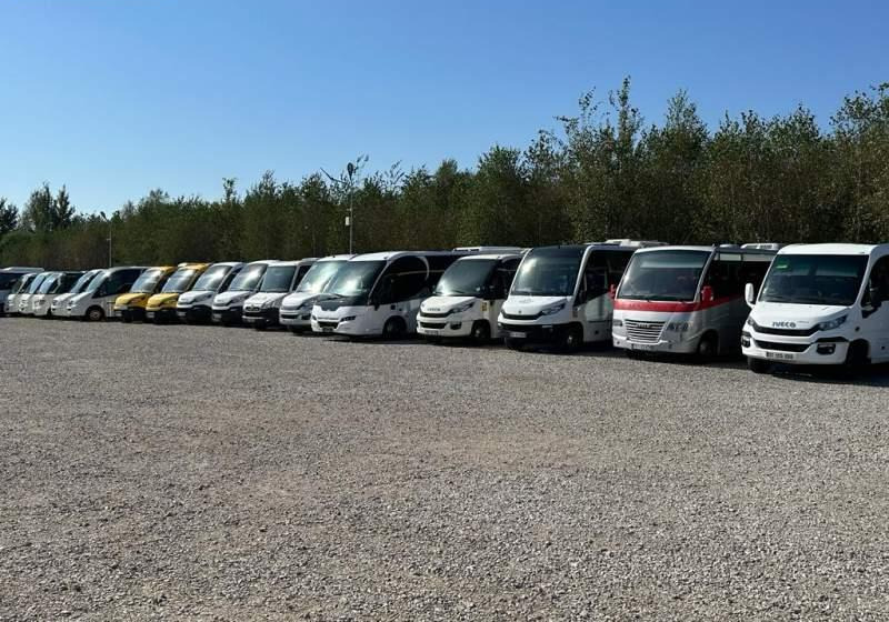 Mercedes-Benz Duży wybór Mercedes, Iveco 30-35 miejsc - Turistický autobus: obrázek 1 Mercedes-Benz Duży wybór Mercedes, Iveco 30-35 miejsc - Turistický autobus: obrázek 1